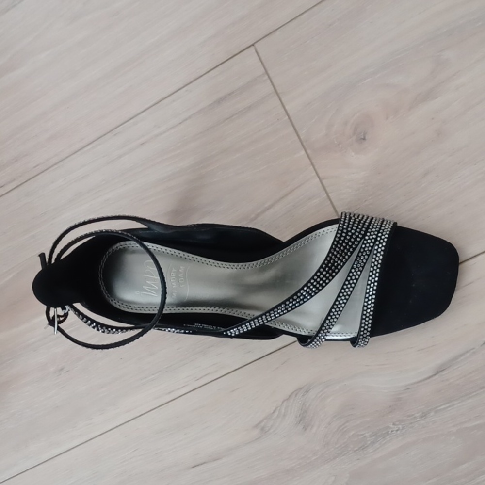 Sandal - Picture 4 of 6